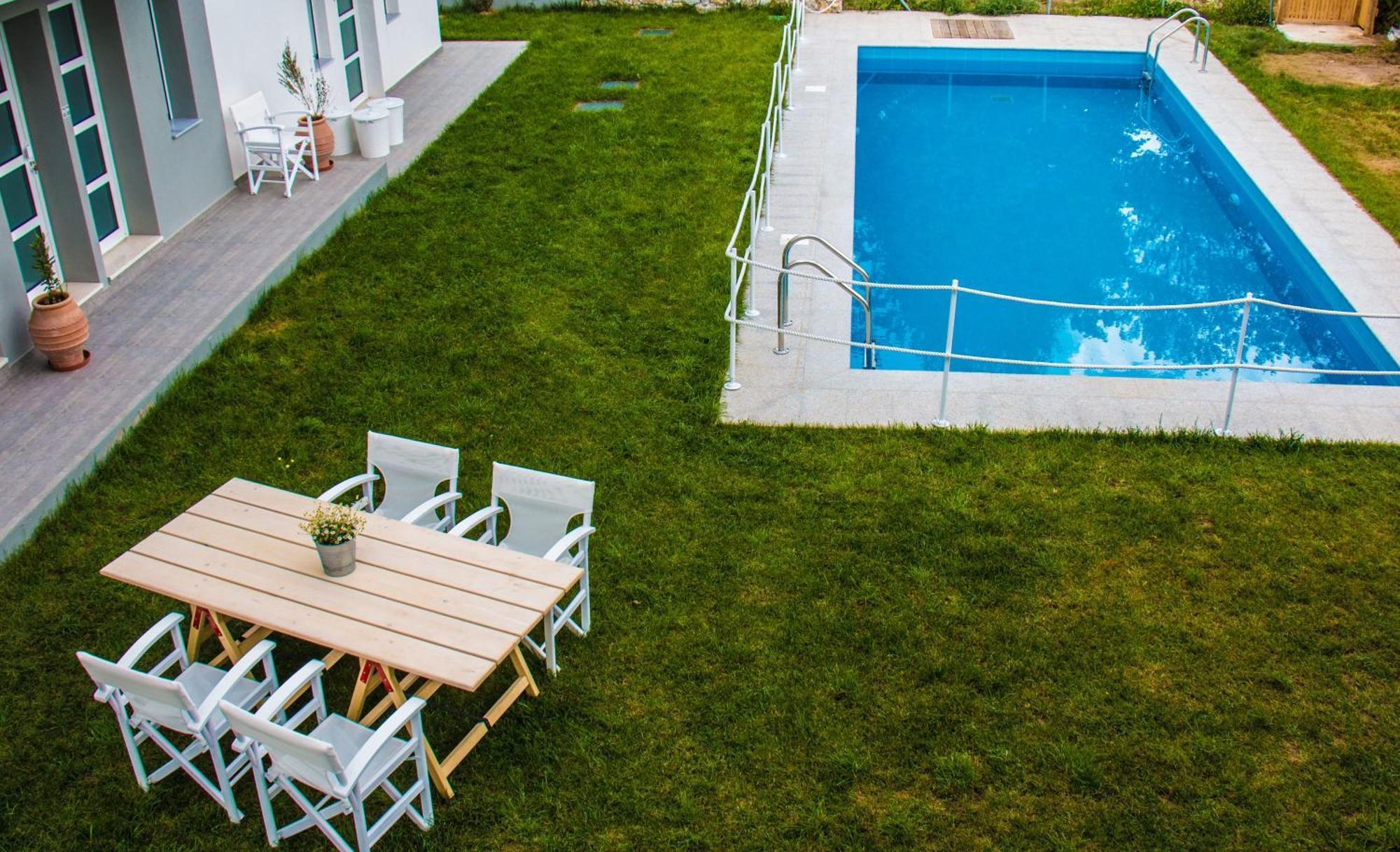 Aristotelia Gi Ikies - Olympiada Poolside Retreats 외부 사진