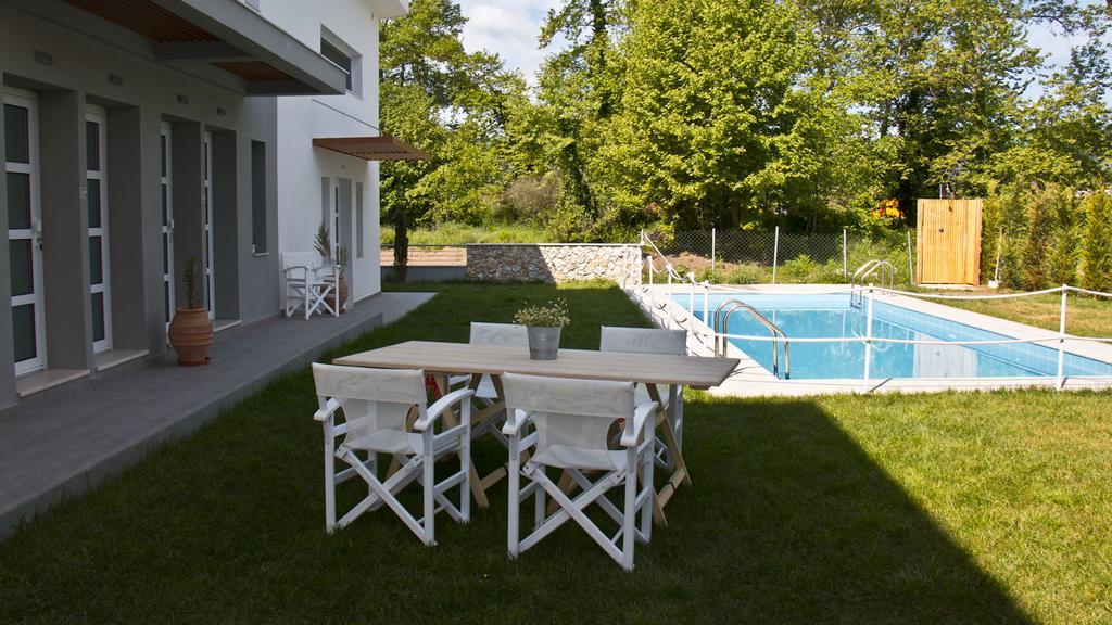 Aristotelia Gi Ikies - Olympiada Poolside Retreats 외부 사진