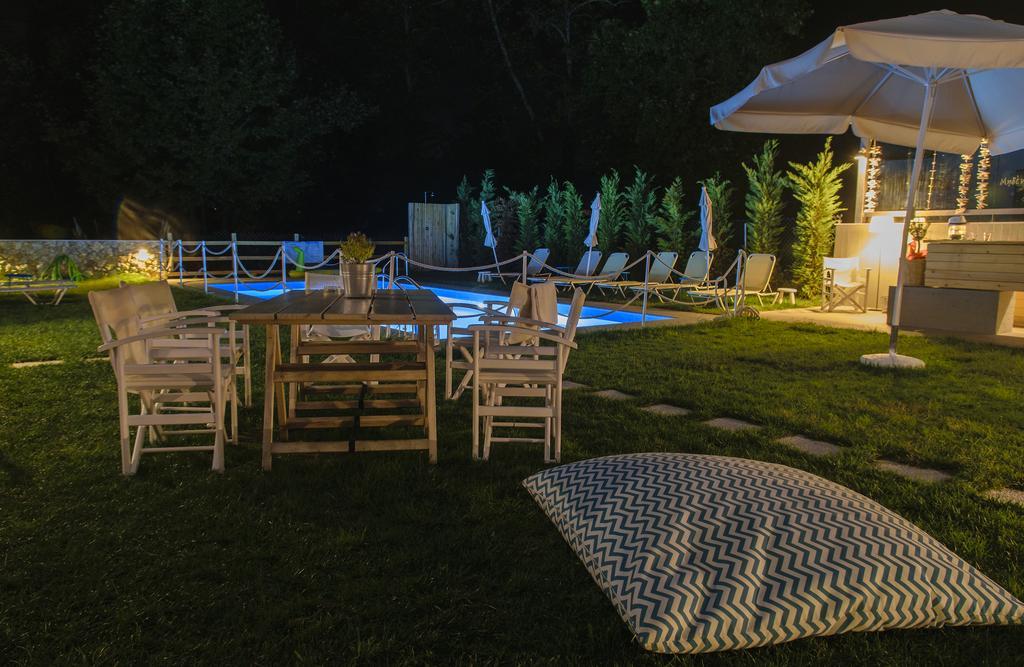 Aristotelia Gi Ikies - Olympiada Poolside Retreats 외부 사진